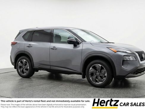 Used 2025 Nissan Rogue SV image 1