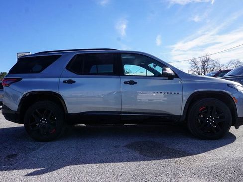 Used 2023 Chevrolet Traverse Premier w/ Redline Edition image 3