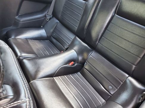 Used 2013 Ford Mustang Premium RWD image 23