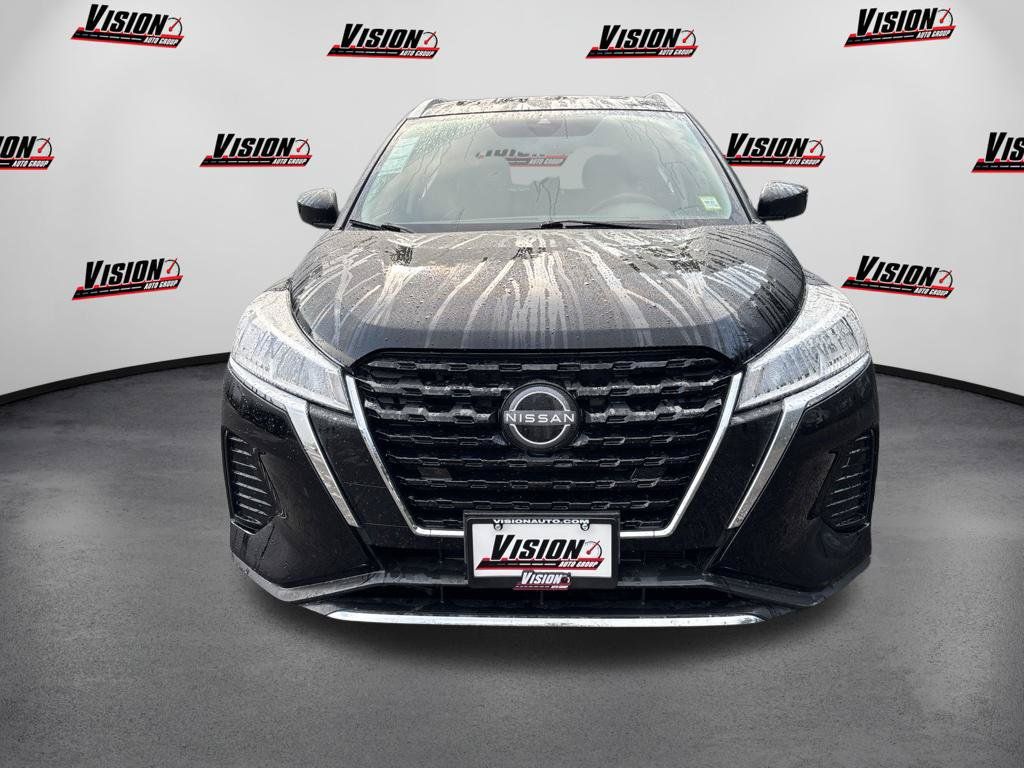 Certified 2024 Nissan Kicks SV FWD image 2