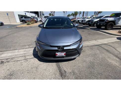 Used 2025 Toyota Corolla LE FWD image 3