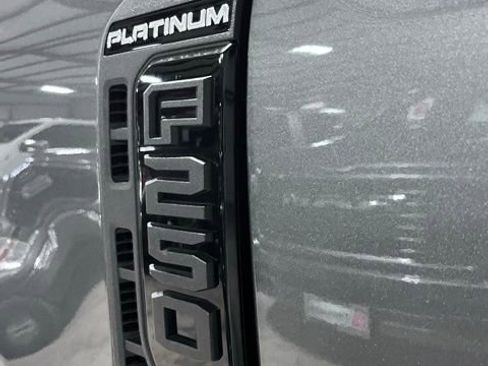 Used 2025 Ford F250 Platinum AWD/4WD image 36