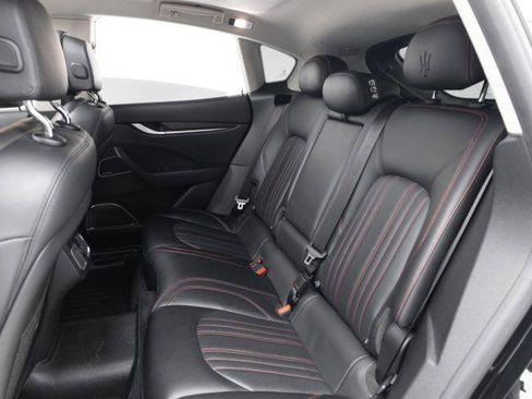 Used 2017 Maserati Levante S image 40
