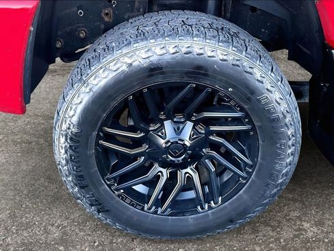 Used 2022 RAM 2500 Laramie AWD/4WD image 9