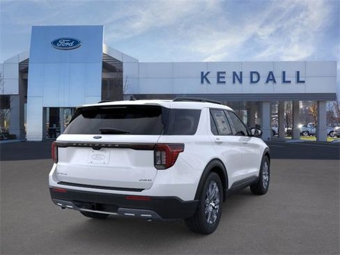 Used 2026 Ford Explorer Active w/ Active Comfort Package image 8