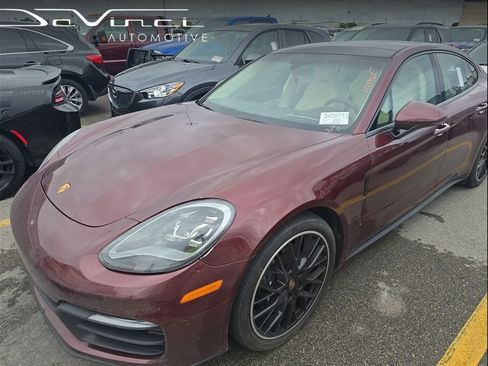 Used 2022 Porsche Panamera image 1