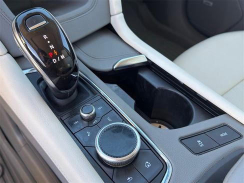 Used 2021 Cadillac XT6 Premium Luxury image 17