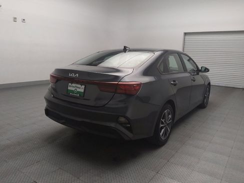 Used 2023 Kia Forte LXS image 9