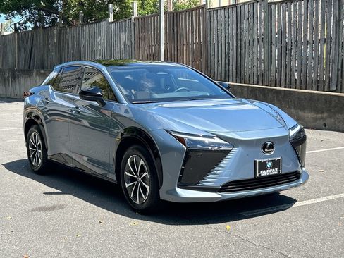 Used 2025 Lexus RZ 450e w/ Technology Package AWD/4WD image 7