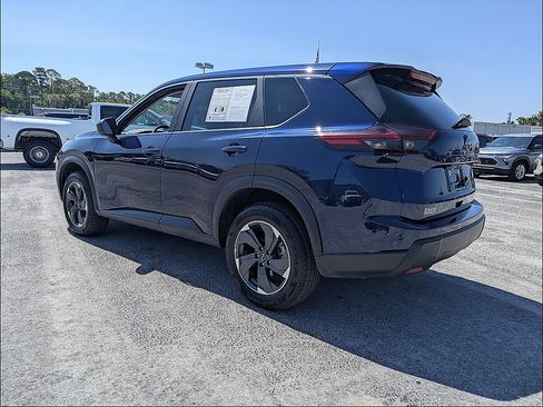 Used 2025 Nissan Rogue SV FWD image 7