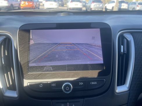 Used 2024 Chevrolet Malibu LT image 23