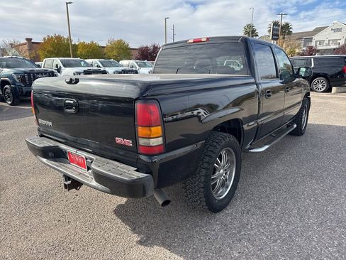 Used 2006 GMC Sierra 1500 Denali w/ Onstar Plus Package image 5