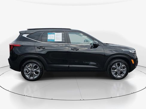 Used 2024 Kia Seltos S FWD image 5