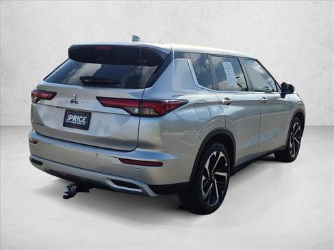 Used 2024 Mitsubishi Outlander SE FWD image 5