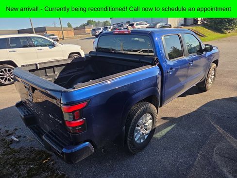 Used 2022 Nissan Frontier SV AWD/4WD image 6