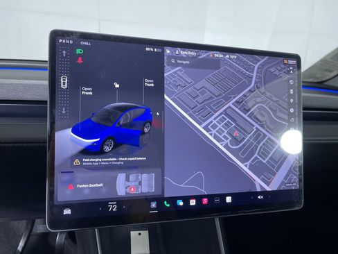 Used 2026 Tesla Model Y AWD image 19