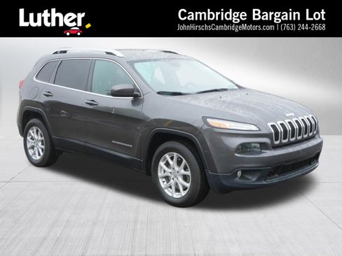 Used 2017 Jeep Cherokee Latitude AWD/4WD image 1