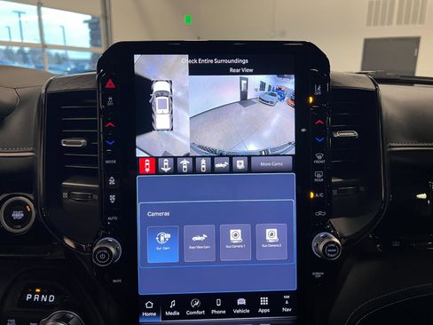 Used 2025 RAM 1500 Limited image 19