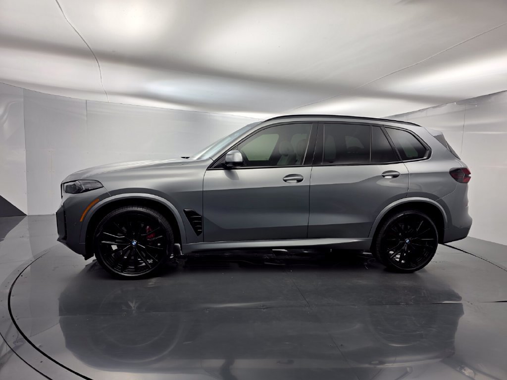 Certified 2026 BMW X5 xDrive40i w/ M Sport Package AWD/4WD image 7