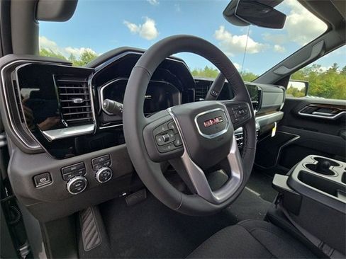New 2026 GMC Sierra 1500 Elevation image 10