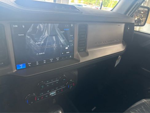 New 2026 Ford Bronco Outer Banks AWD/4WD image 14