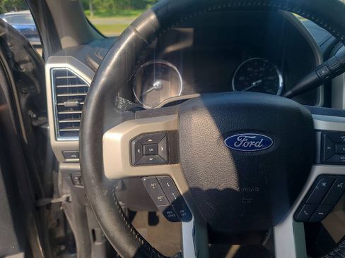 Used 2018 Ford F350 Lariat w/ Lariat Ultimate Package AWD/4WD image 19