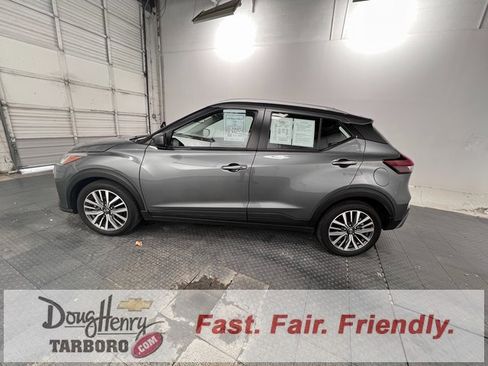 Used 2024 Nissan Kicks SV image 5