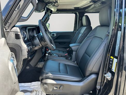 New 2025 Jeep Wrangler Sahara image 24