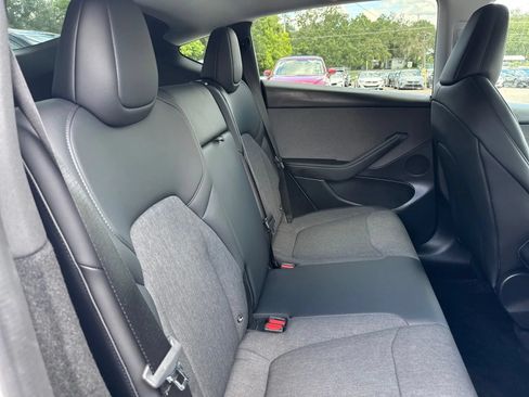 Used 2026 Tesla Model Y Long Range AWD/4WD image 16