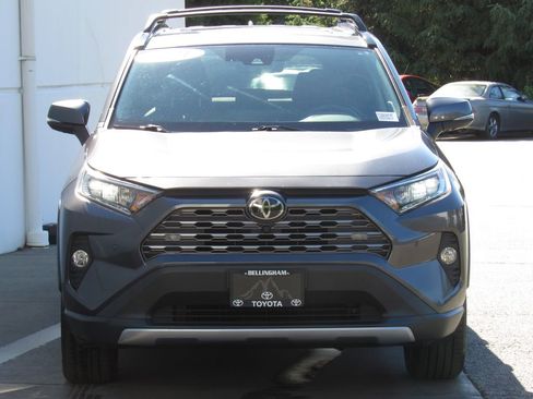 Certified 2021 Toyota RAV4 Limited AWD/4WD image 3