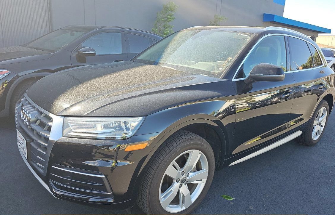 Used 2019 Audi Q5 2.0T Premium w/ Convenience Package AWD/4WD image 1