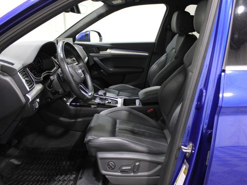 Used 2021 Audi Q5 Prestige w/ Prestige Package image 3