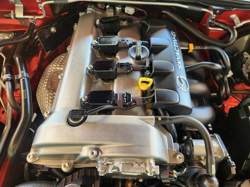 Used 2025 MAZDA MX-5 Miata RF Grand Touring RWD image 29
