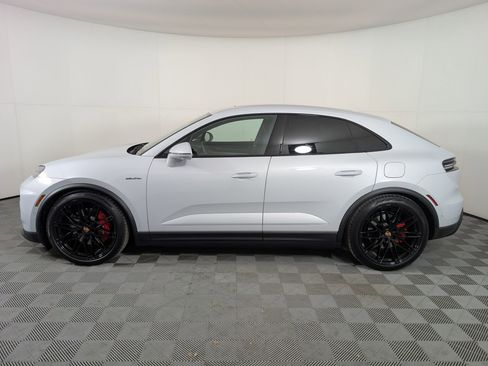 New 2025 Porsche Macan 4S Electric image 2