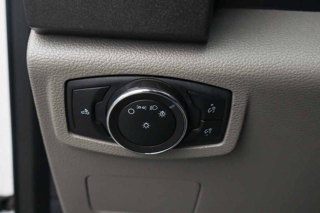 Used 2021 Ford F350 XL w/ Power Equipment Group RWD image 22