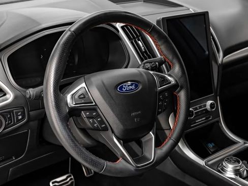 Used 2022 Ford Edge ST-Line AWD/4WD image 17
