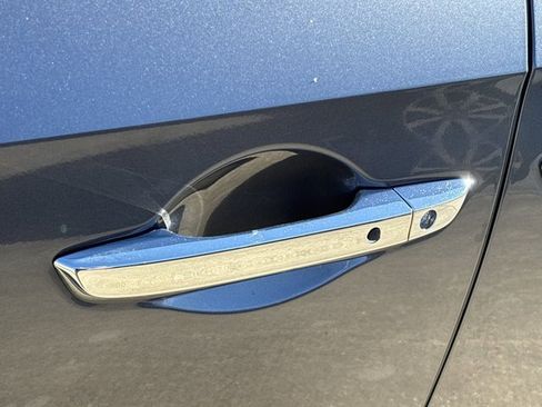 Used 2023 Honda Odyssey Touring image 16