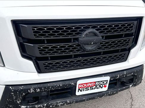 Used 2020 Nissan Titan SV w/ SV Convenience Package image 28