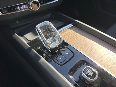 New 2026 Volvo XC60 B5 Plus w/ Climate Package image 14