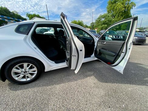 Used 2016 Kia Optima LX w/ LX Convenience Package FWD image 10