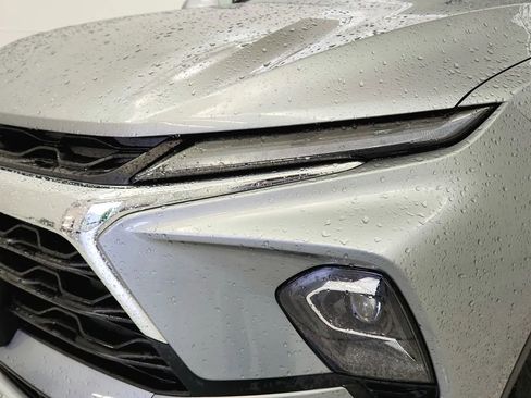 Used 2023 Chevrolet Blazer LT image 14