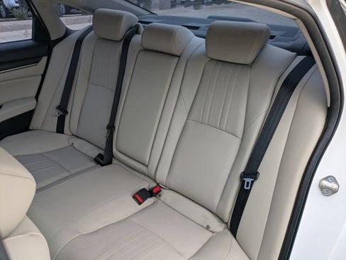 Used 2018 Honda Accord EX-L image 30