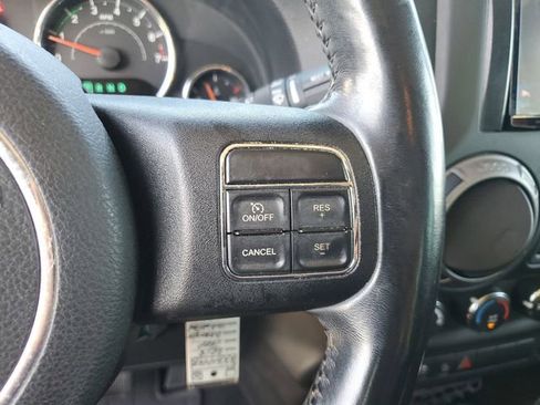 Used 2018 Jeep Wrangler Unlimited Sport w/ Connectivity Group image 19