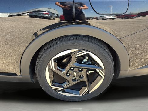 Certified 2025 Kia K4 EX FWD image 30
