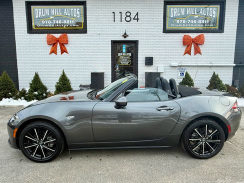 Used 2025 MAZDA MX-5 Miata Grand Touring image 3