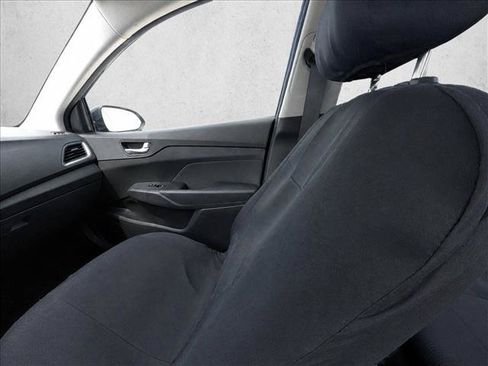 Used 2020 Hyundai Accent SE FWD image 18