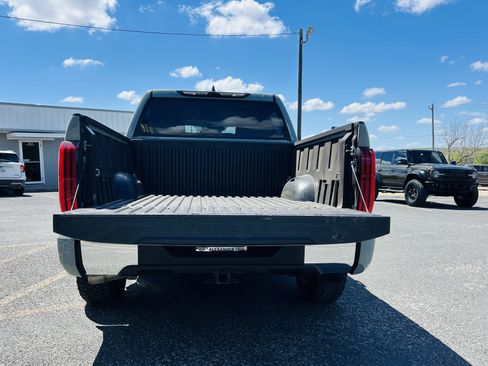 Used 2022 Toyota Tundra SR5 w/ TRD Off-Road Package image 8