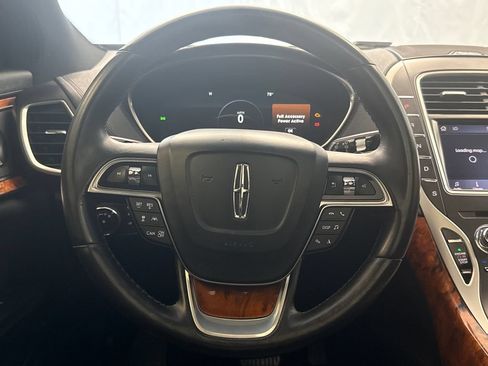 Used 2020 Lincoln Nautilus Reserve w/ Equipment Group 201A AWD/4WD image 14