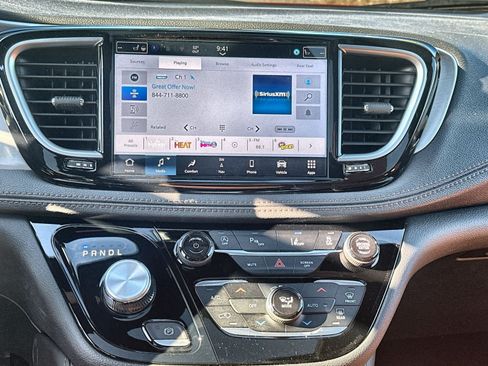 New 2026 Chrysler Pacifica Pinnacle FWD image 18