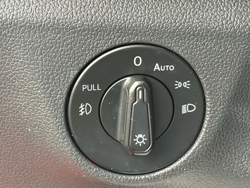 Used 2019 Volkswagen Jetta S image 13